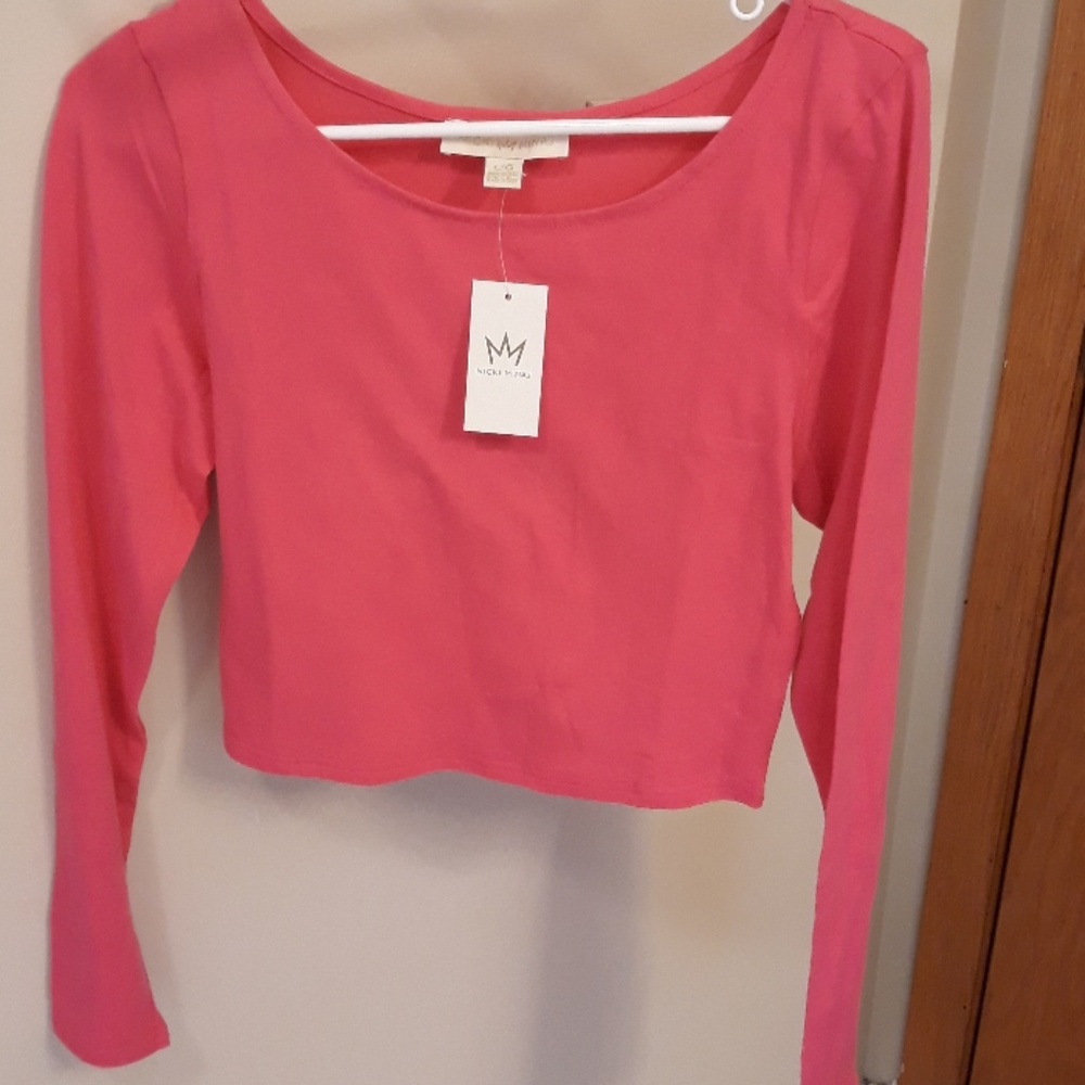 Nicki Minaj pink crop top
